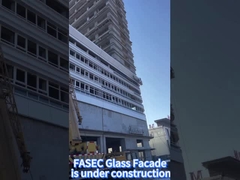 グラス・ファサード 建設中