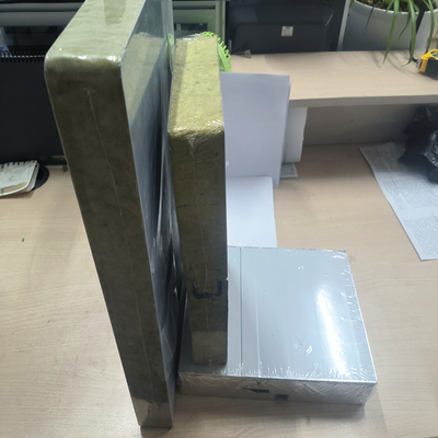 防火隔熱 ロックウール / PU 壁パネル 屋根 PPGI サンドイッチパネル ワークショップ / 建物