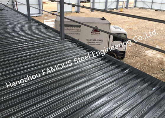 0.8mm-1.2mmの多階の建物ISO9001のための合成の金属の床のDecking
